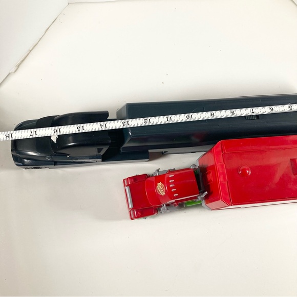 Disney Cars Haulers Lot - Jackson Storm Gale Beaufort and McQueen Mack Hauler - Picture 12 of 16